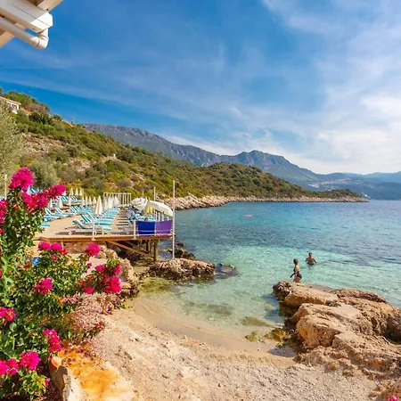 Villa Phellos